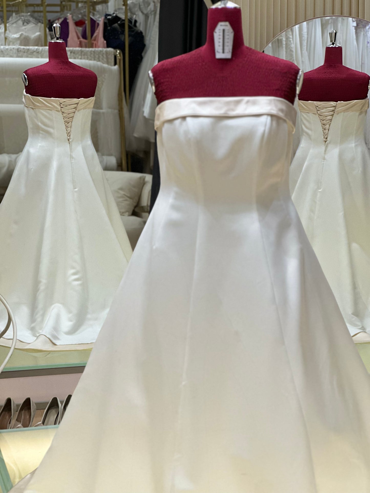 BG-WED-AME-10150 WEDDING GOWN PREMIUM FABRIC PLAIN WITH PLEATED CHAMPAGNE BUST 114 WAIST 98