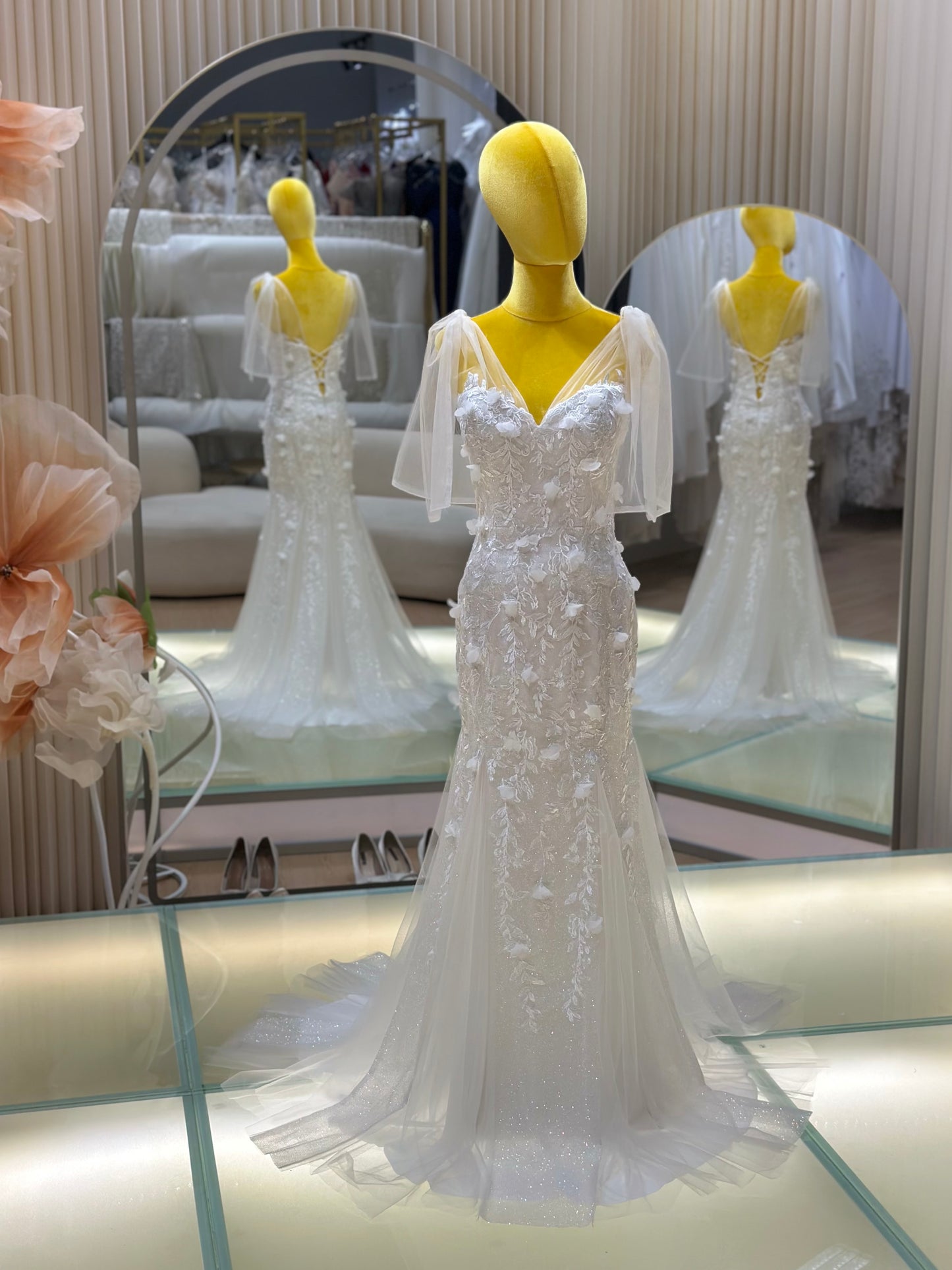 BG-WED-AME-10154 WEDDING GOWN LUX FABRIC FULL LACE SIZE L BUST 88 WAIST 71