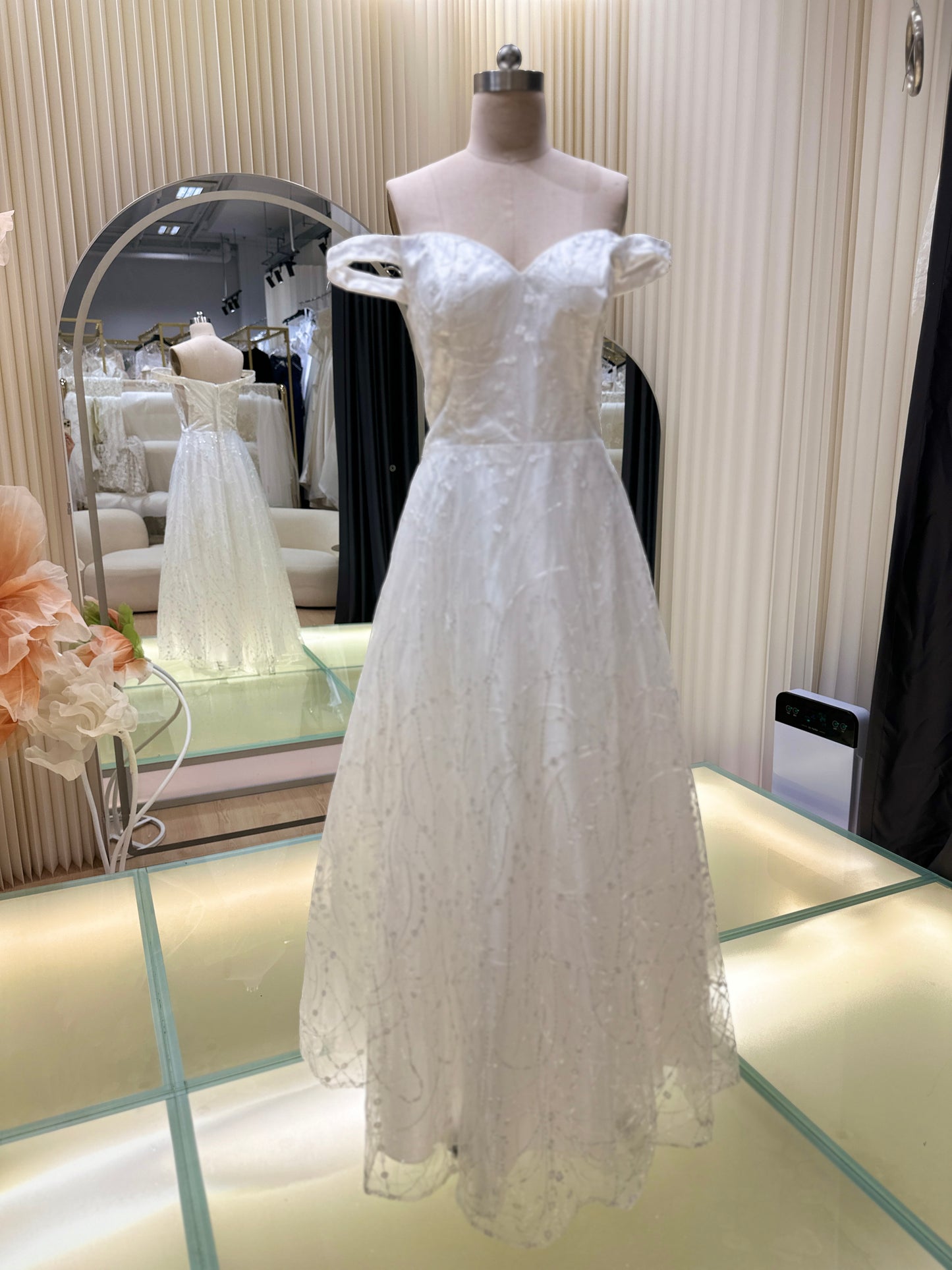 BG-WED-AME-10159 WEDDING GOWN PREMIUM FABRIC FULL LACE SIZE 4XL BUST 105 WAIST 86 / SIZE 5XL BUST 112 WAIST 94