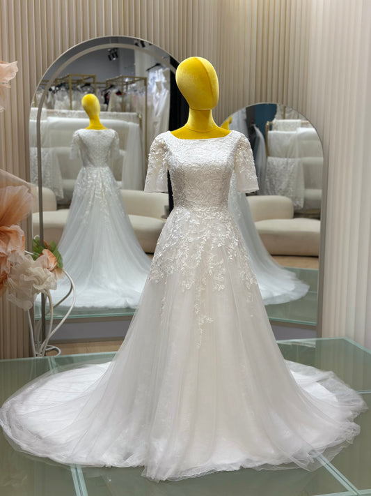 BG-WED-AME-10160 WEDDING GOWN PREMIUM FABRIC HALF LACE SIZE L BUST 88 WAIST 73