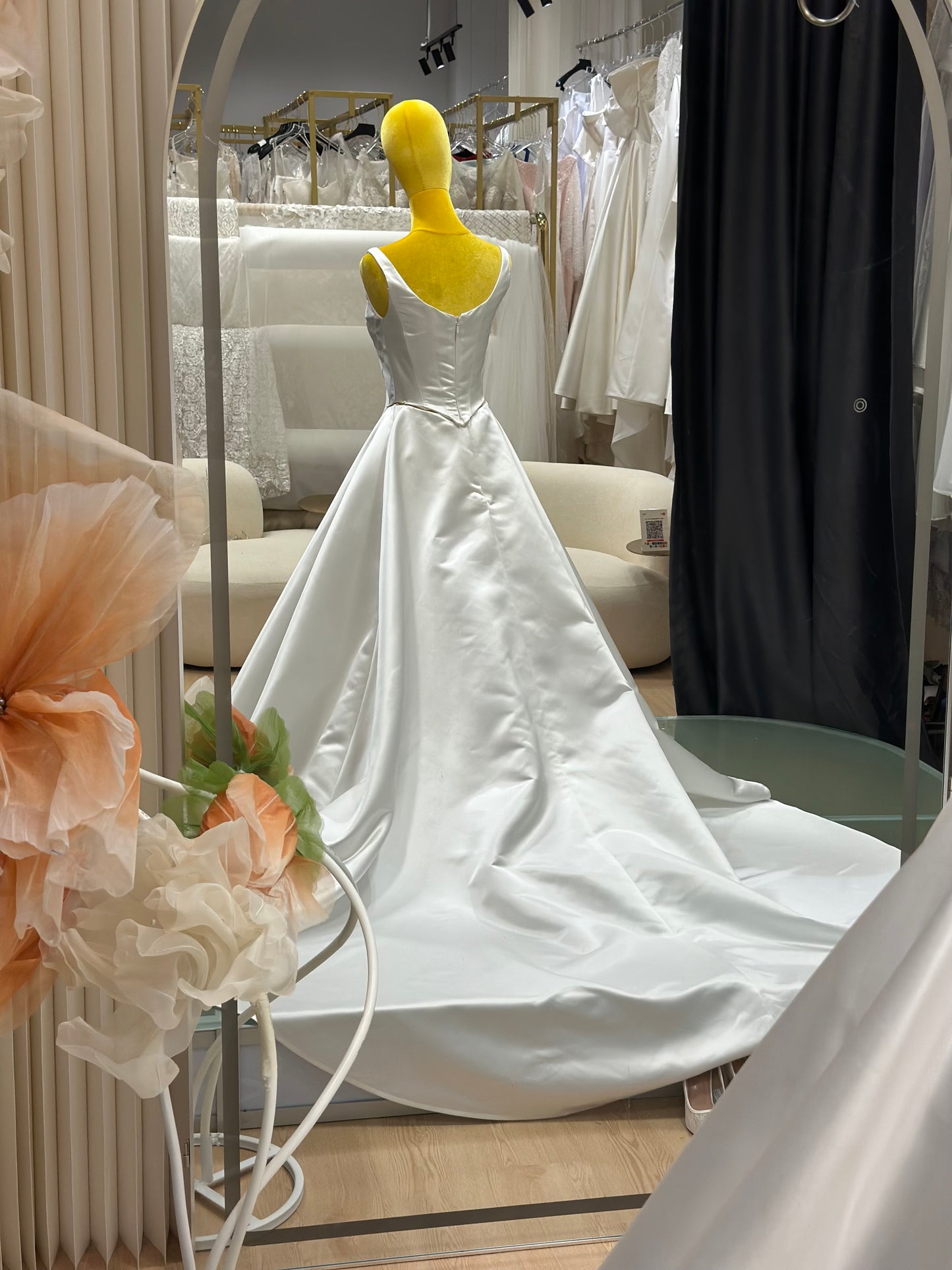 BG-WED-AME-10162 WEDDING GOWN PREMIUM FABRIC PLAIN WITH PLEATED 2 PIECES SIZE L BUST 87 WAIST 74