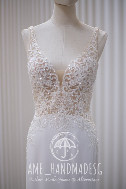 BG-WED-AME-10007 WEDDING BRIDAL GOWN PREMIUM FABRIC HALF APPLIQUE LACE WITH BEADED SIZE M. BUST 84-86, WAIST 66-68