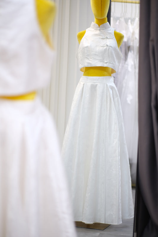 BG-WED-AME-10031 WEDDING GOWN PREMIUM FABRIC PLAIN WITH PLATED SIZE XL  BUST 90 WAIST 74 HIPS 96