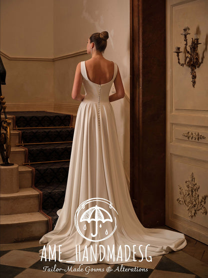 Pure Elegance: A Minimalist Square-Neck Bridal Gown