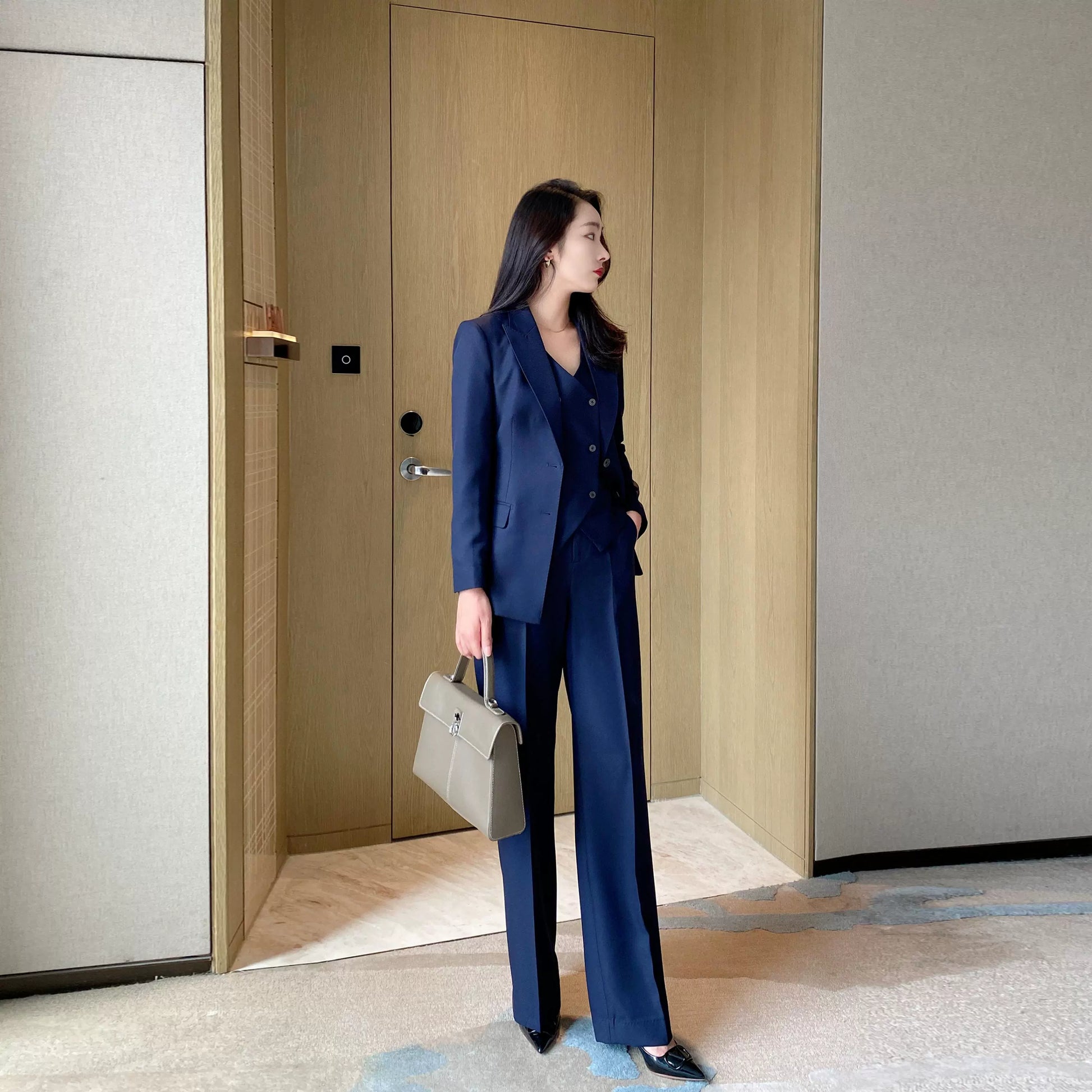 Elegant Navy Blue Women's 3-Piece Winter Suit Set