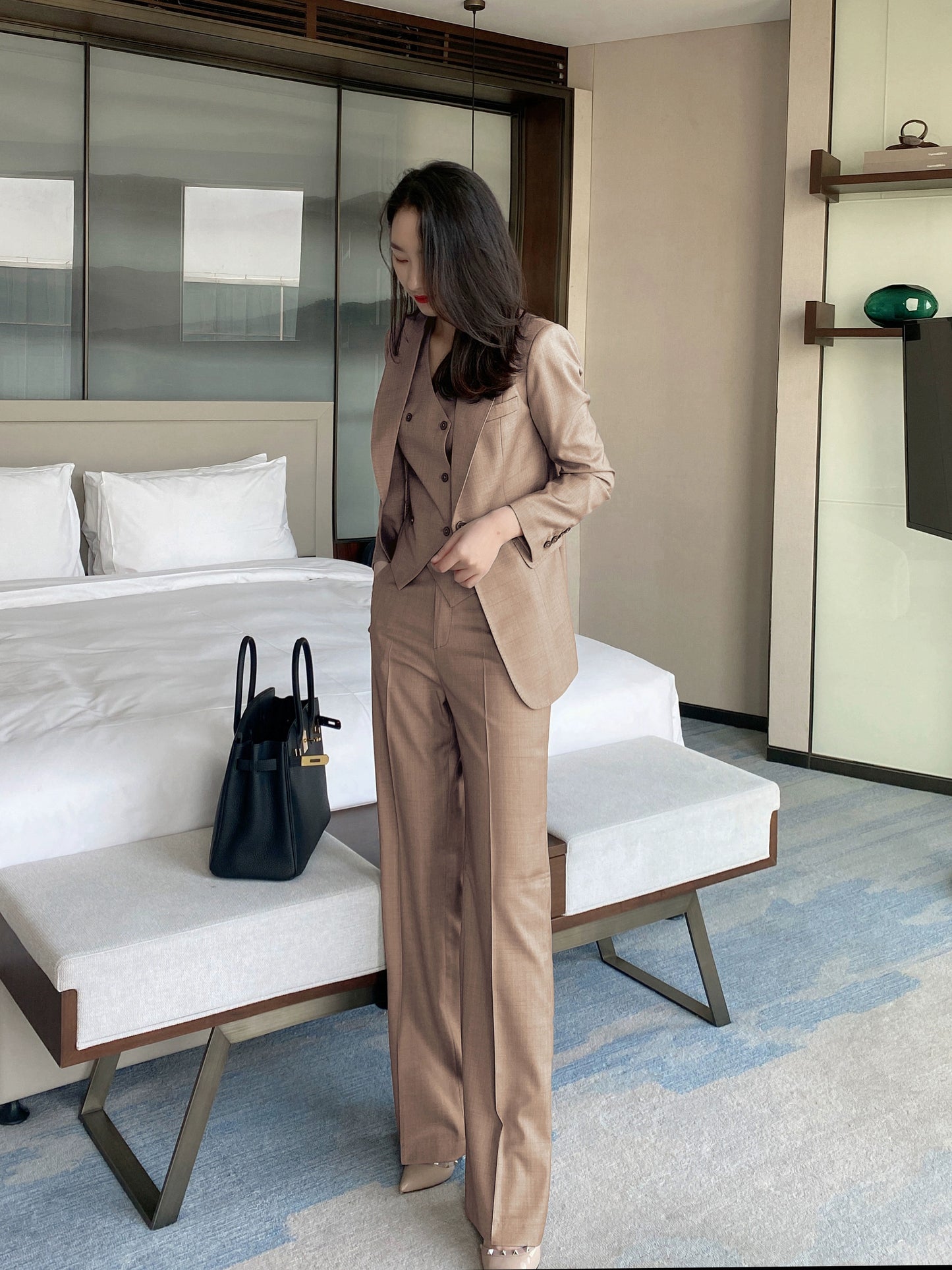 Coffee Color Classic 3-Piece Women's Suit Set Loose Straight Fit