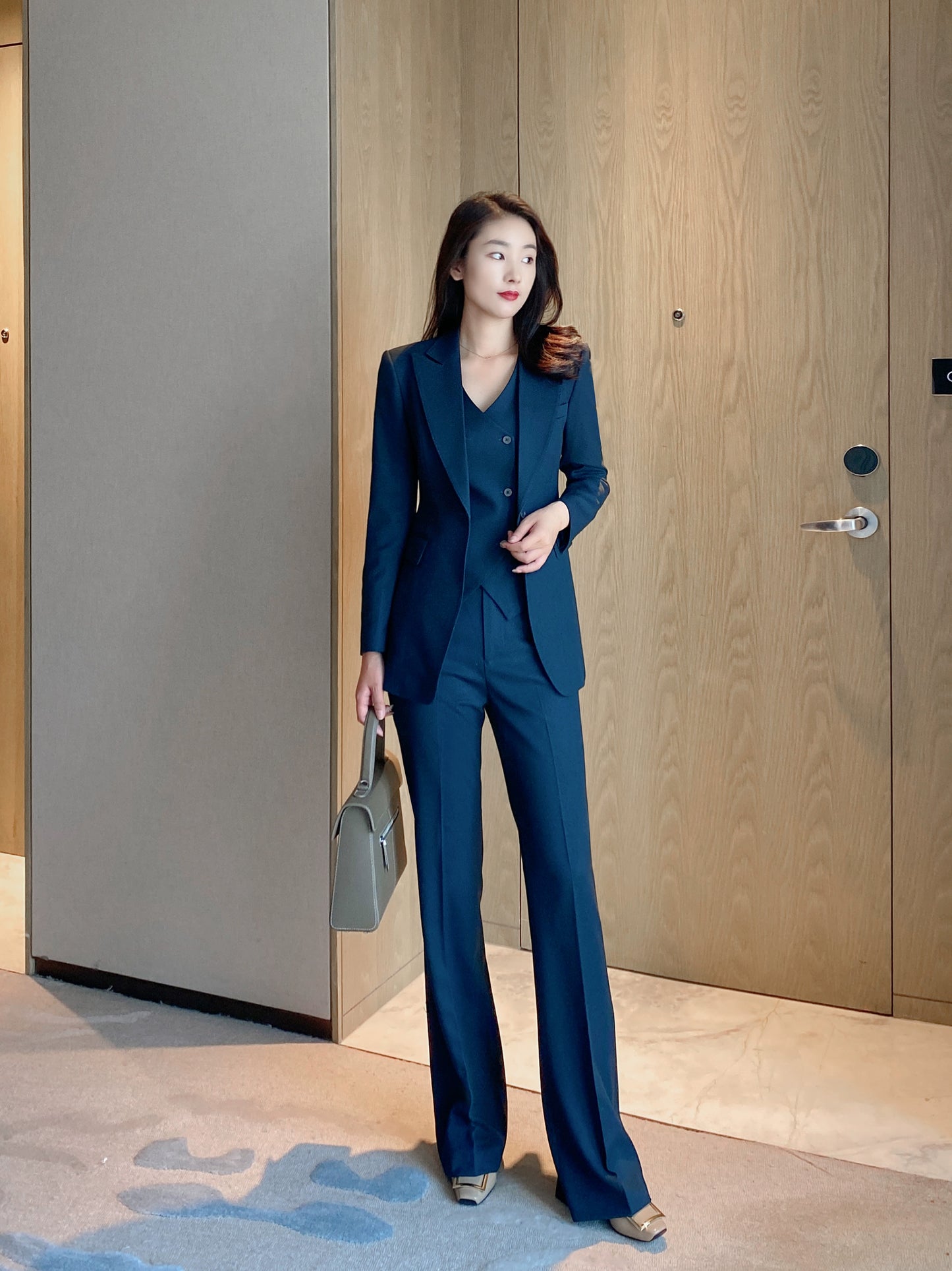 Cyan Blue Classic Women's Suit Set with Vest