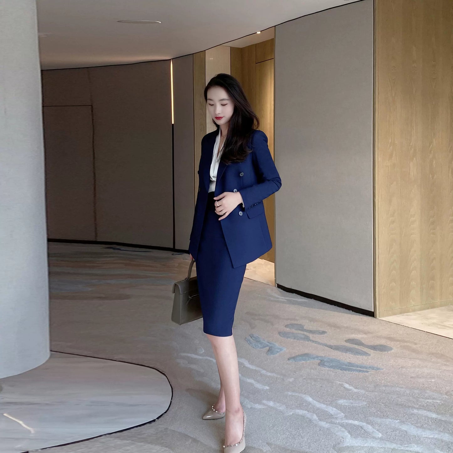 Navy Blue Autumn Classic Business Suit with Fitted Skirt