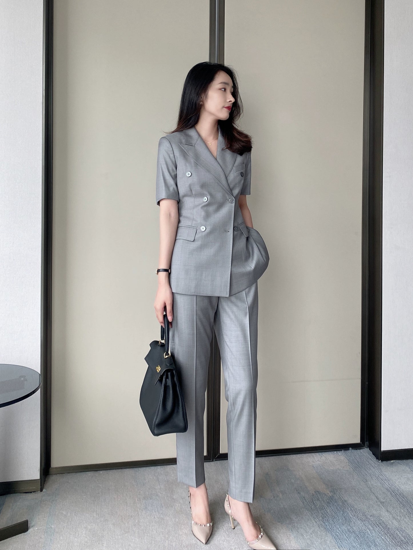 High-End Light Grey Short‑Sleeve Summer Suit Set for Office