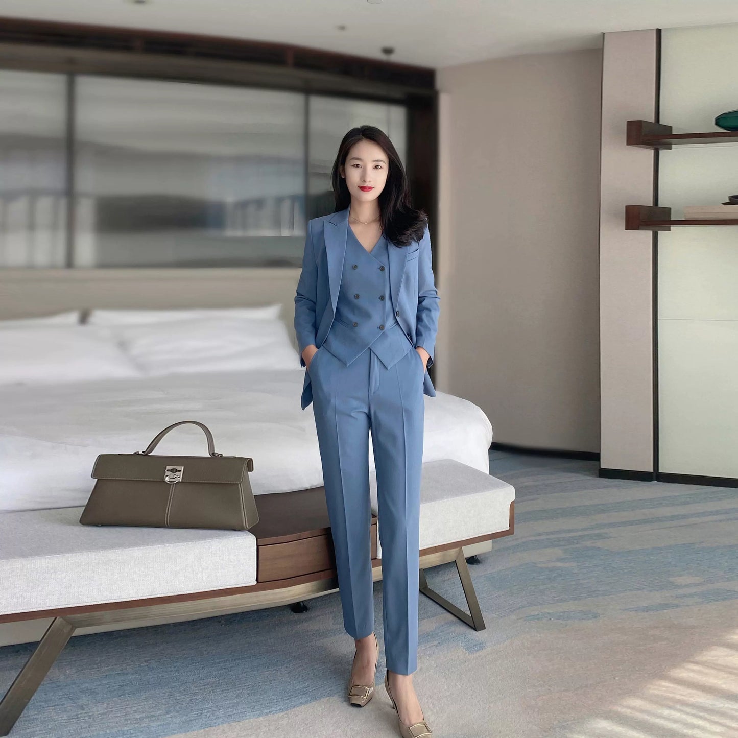 Elegant Autumn Classic 3‑Piece Women’s Suit Set Haze Blue Slim Fit