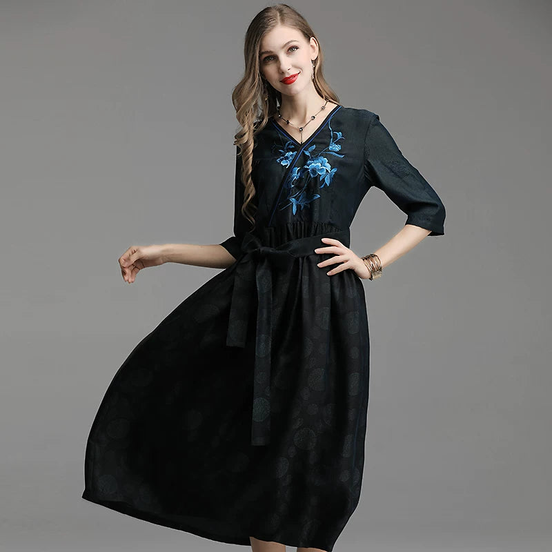 Silk Xiangyun Sa Embroidered Vintage Chinese Dress Black XL