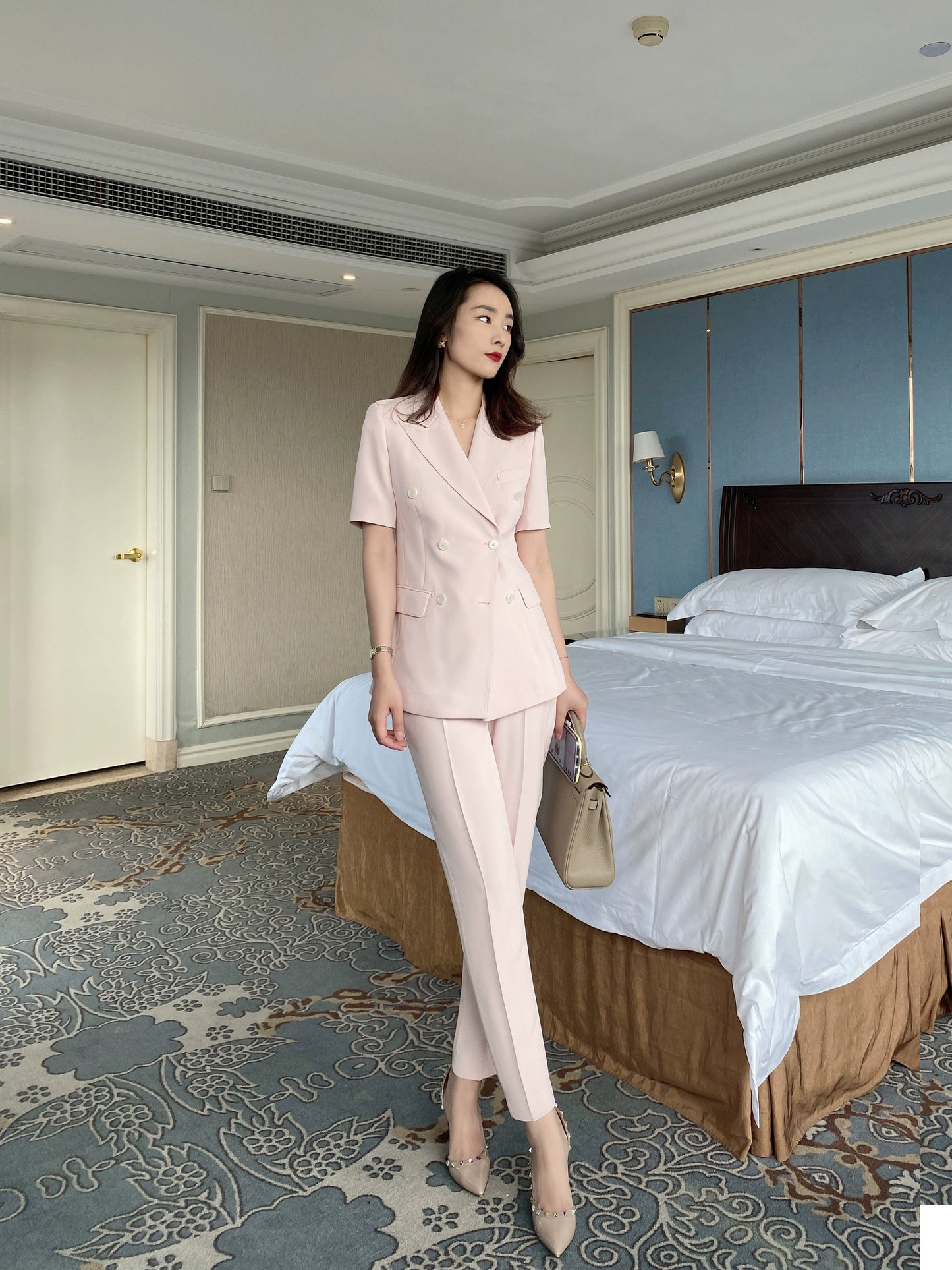Elegant White Pearl Polyester Summer Suit Jacket with Short Sleeve