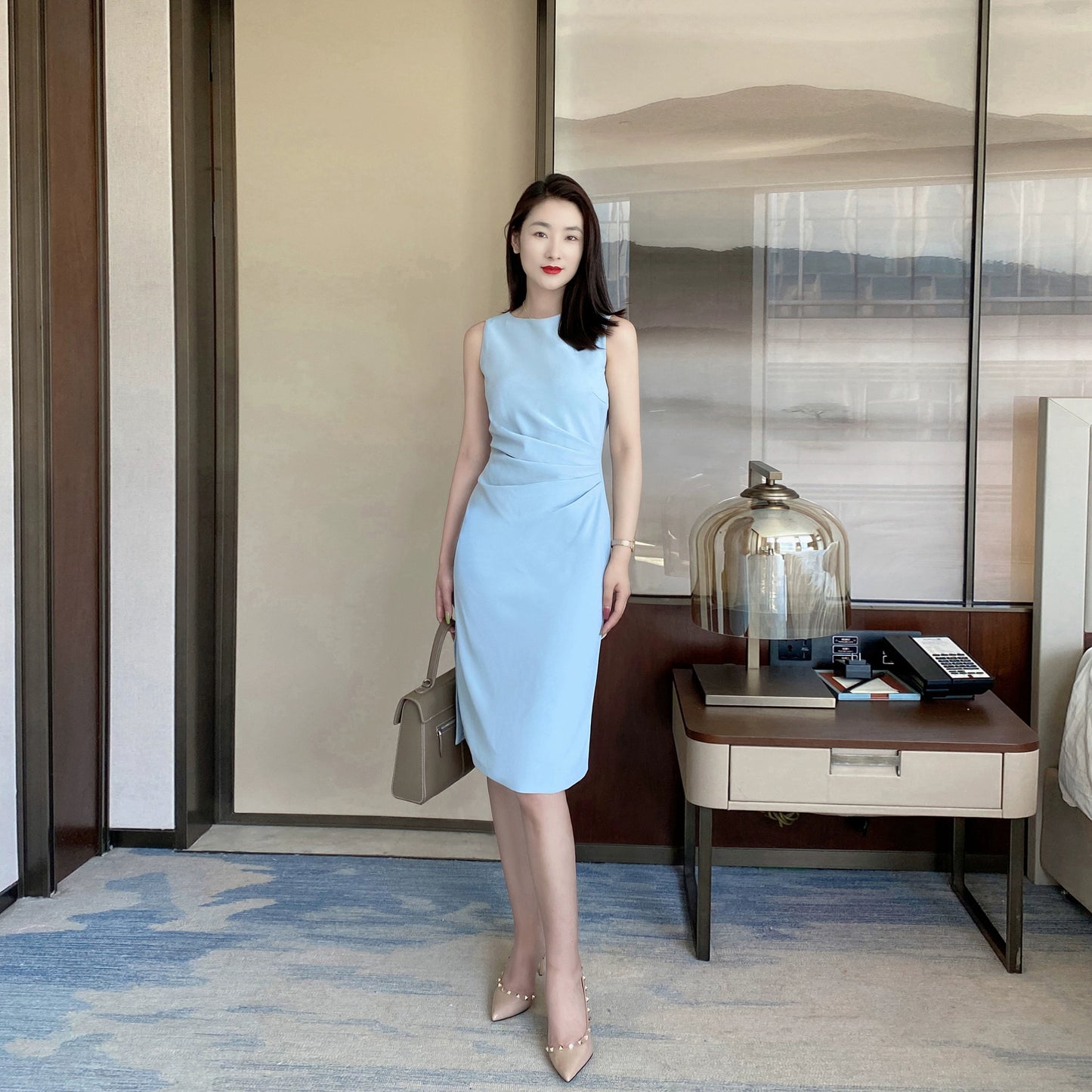 Elegant White-Blue Pleated One-Step Summer Skirt – Slim Fit Goddess Style