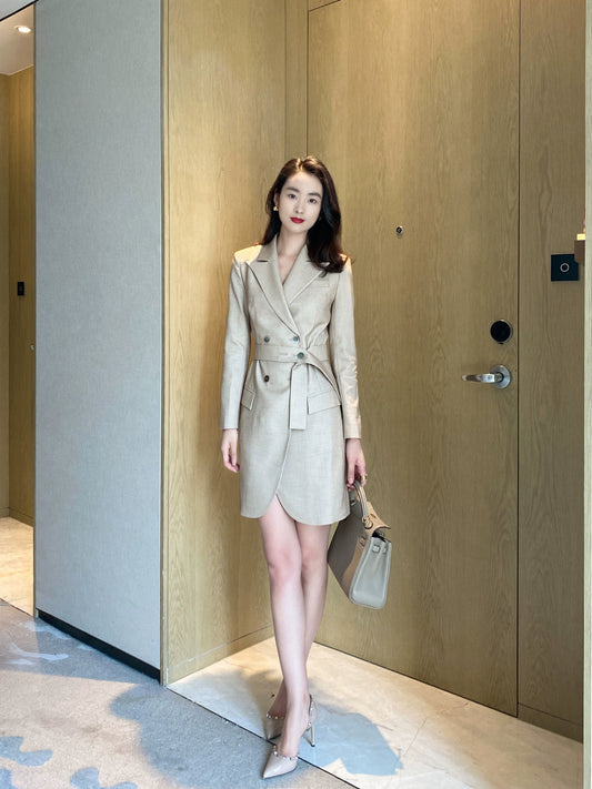 Light Brown Summer Suit with Fitted Skirt and Brace