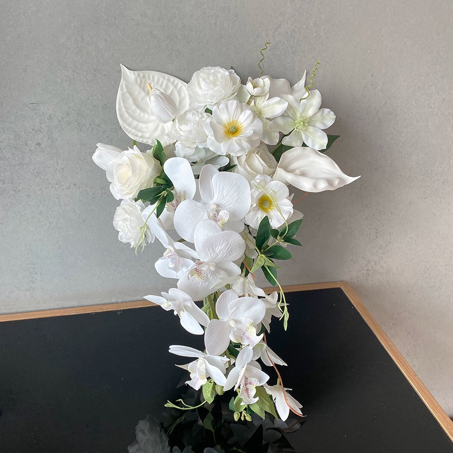 Elegant Water Drop Handheld Calla Lily Bouquet – Purple 38×25cm