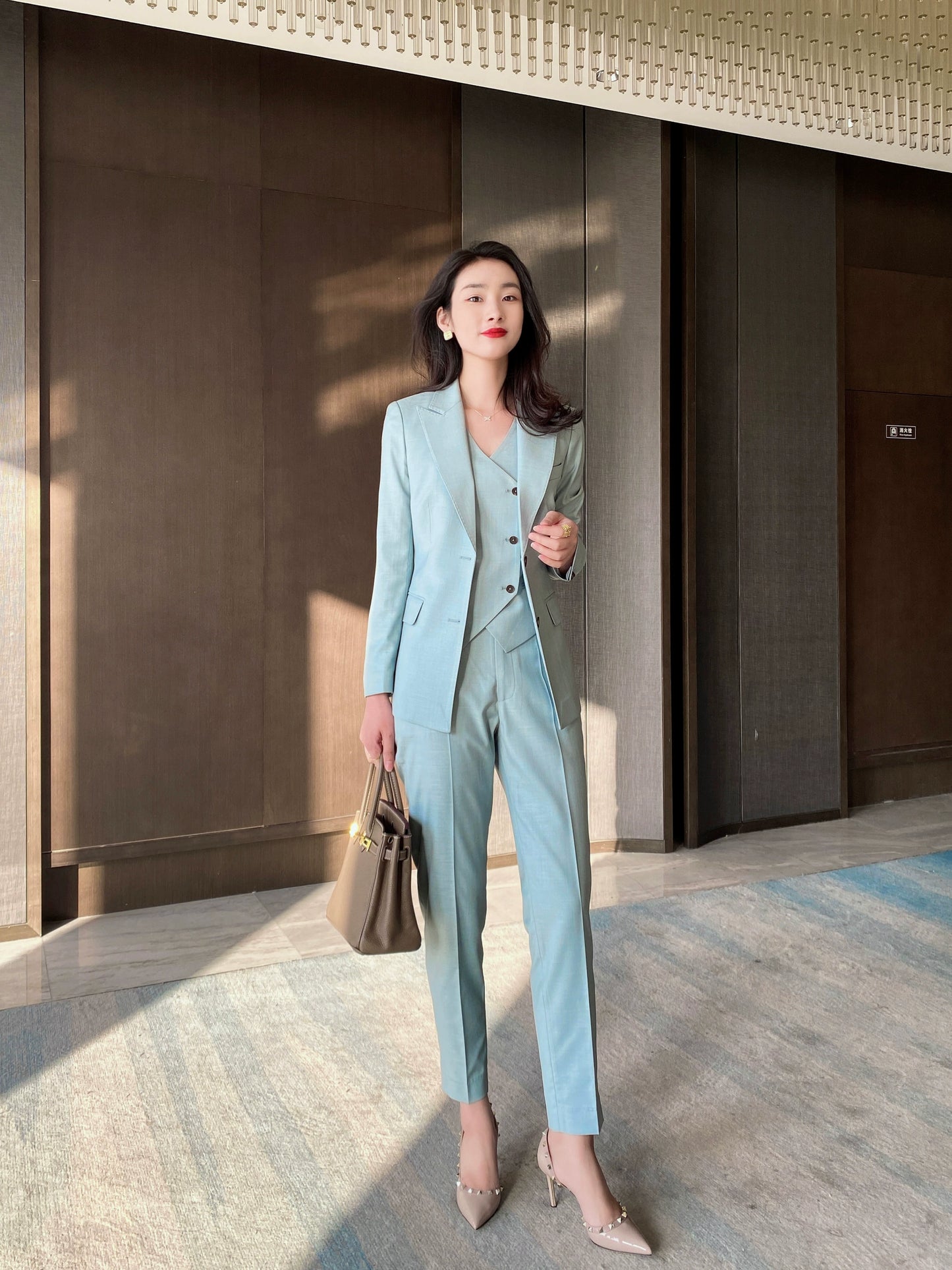 Autumn Slim Fit 3‑Piece Women’s Suit Set in Celadon Blue