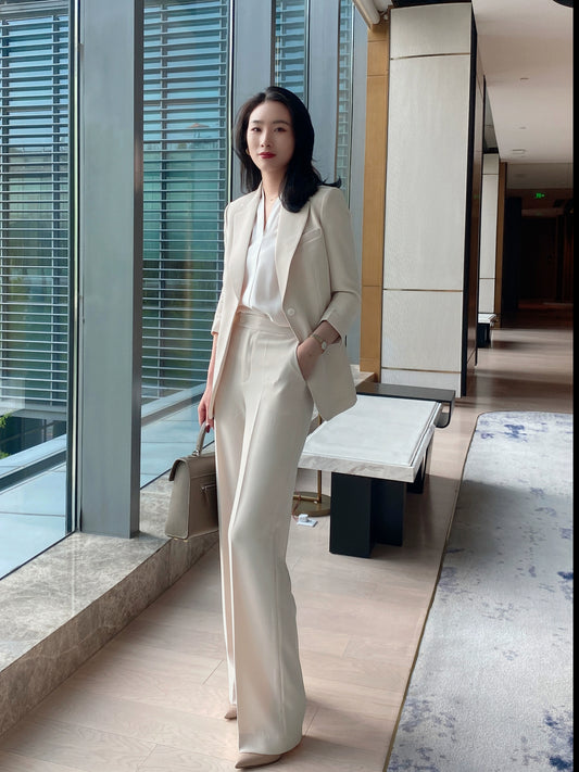 Summer White Leisure Suit Set with Loose Straight Pants and Seven‑Sleeve Top
