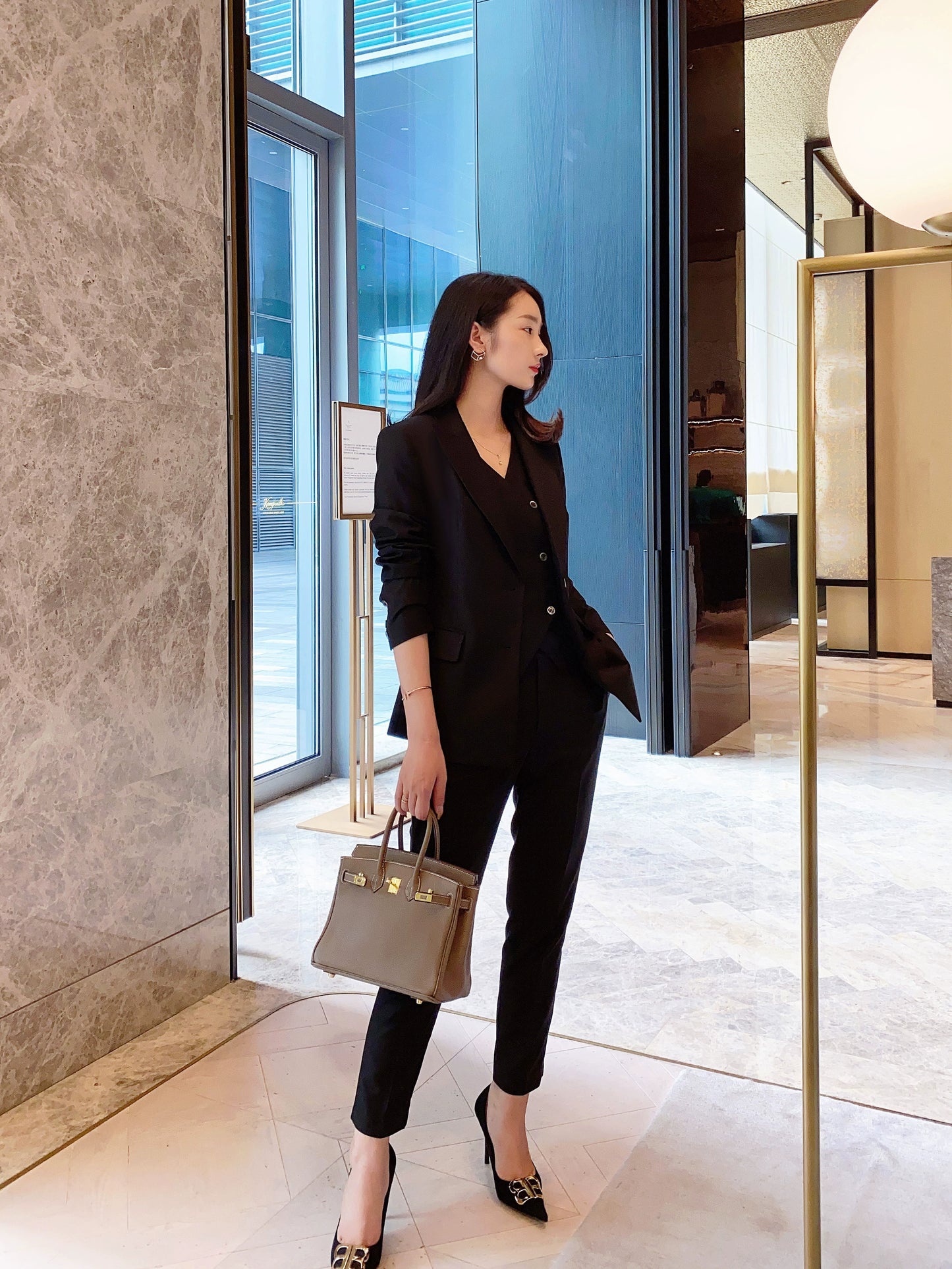 Elegant Black Autumn 3-Piece Women's Suit Set with Vest