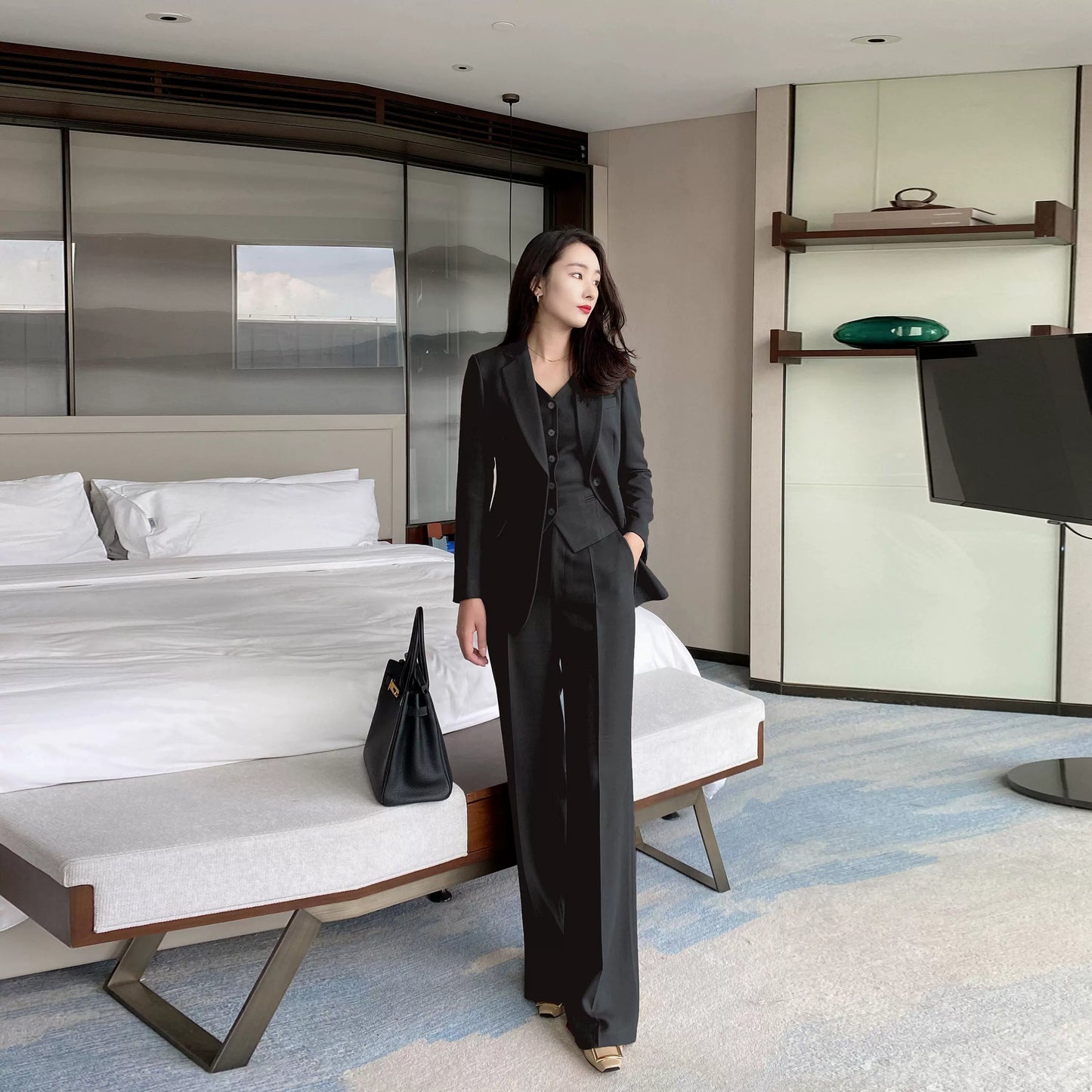 Winter Woolen Black 3‑Piece Suit – Thick Classic Loose‑Fit Set