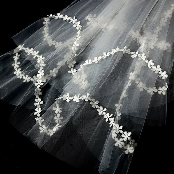 Elegant Wedding Veil Hair Accessory