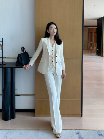 Elegant White Fitted Classic Suit Set for Women