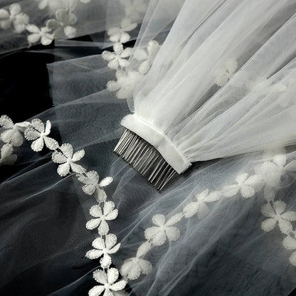 Elegant Wedding Veil Hair Accessory