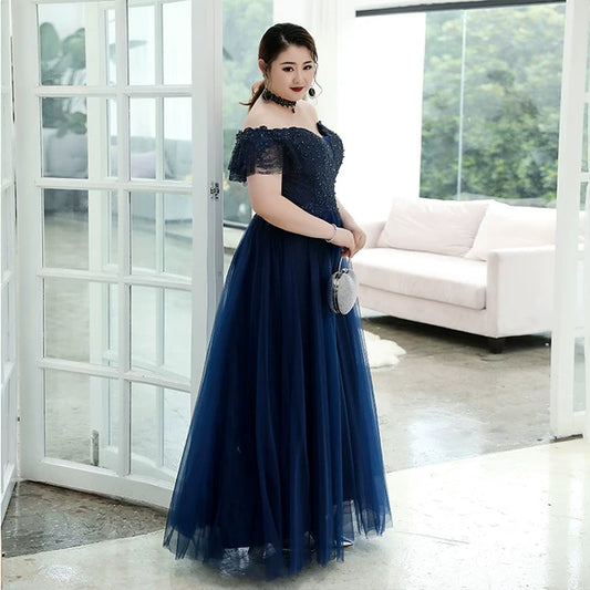Elegant evening dress, plus size, high-quality style, fitted, open shoulders