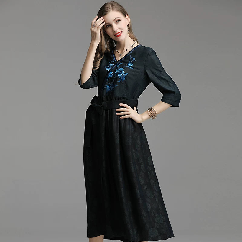 Silk Xiangyun Sa Embroidered Vintage Chinese Dress Black XL