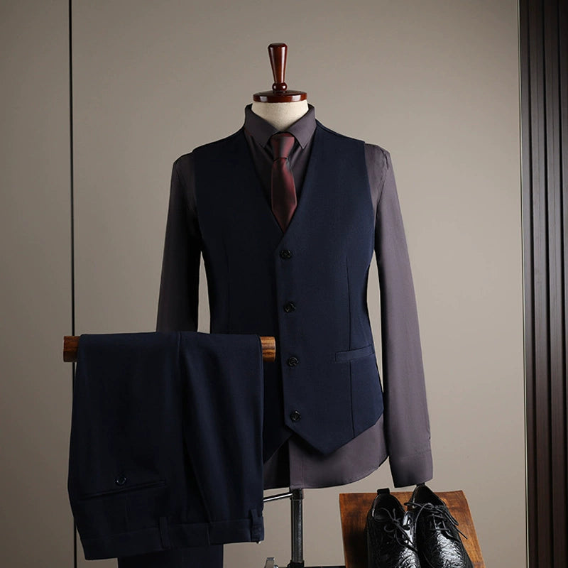 Elegant 3-Piece Wedding Suit for Modern Gentlemen