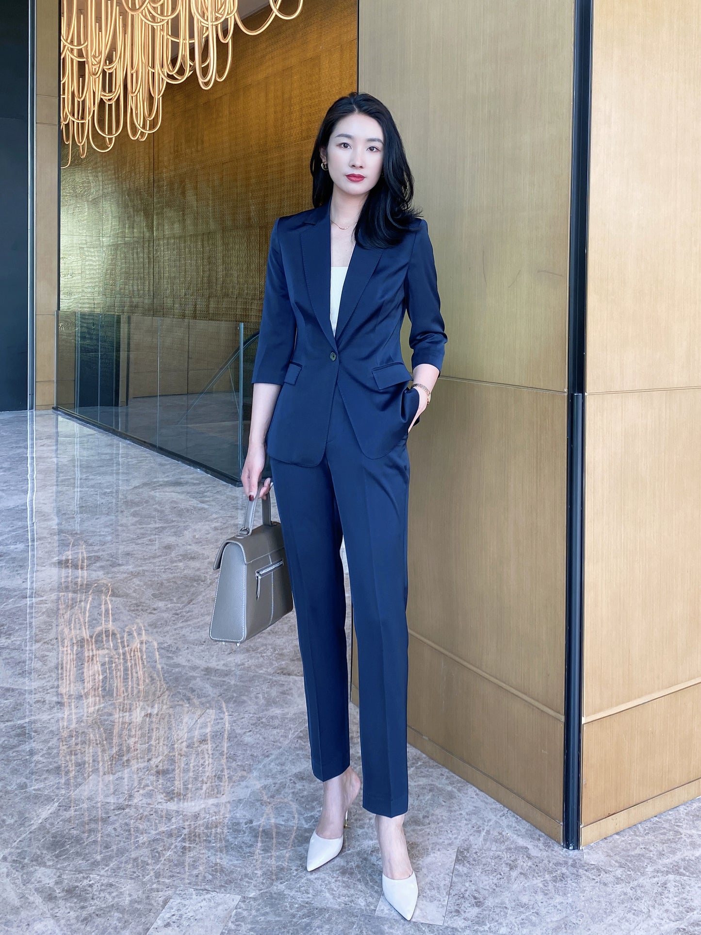 Elegant Summer Slim-Fit Professional Suit Jacket for Women