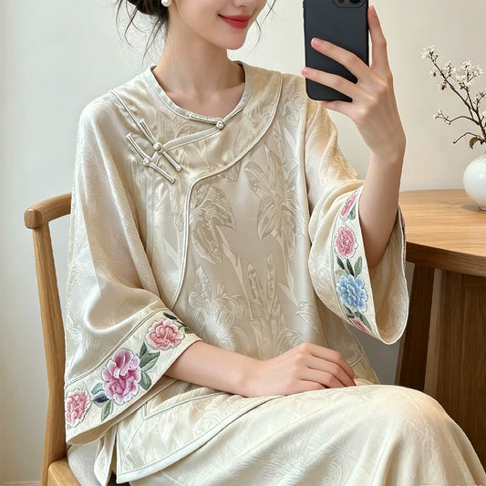 Women's Vintage Chinese Brocade Embroidered Loose Coat