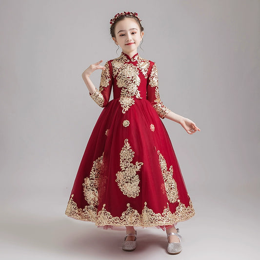Elegant Princess Gown: Long-Sleeve Winter Wedding Dress for Girls' Piano Performance