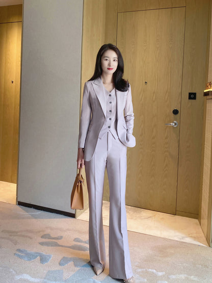 Elegant Pale Pinkish Gray Wool 3-Piece Women's Suit Set