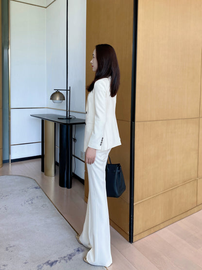 Elegant White Fitted Classic Suit Set for Women