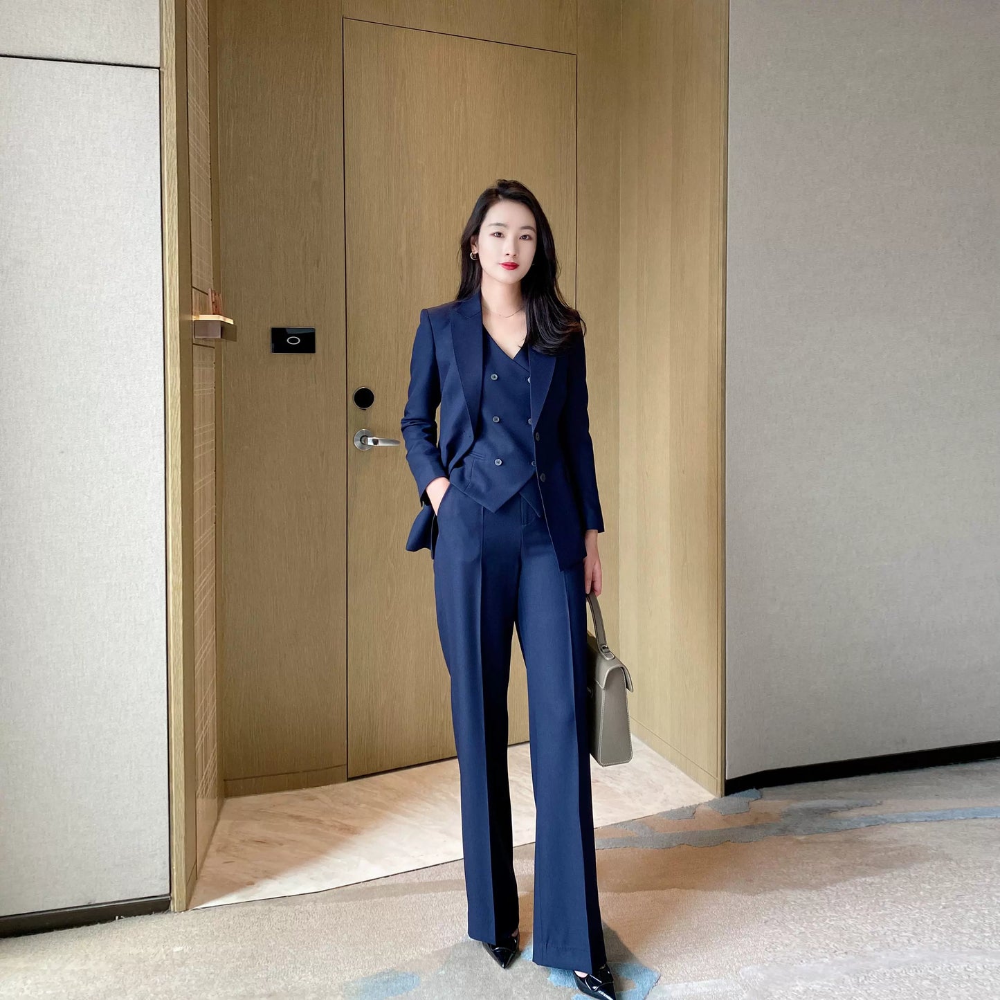 Elegant Navy Blue Women's 3-Piece Winter Suit Set