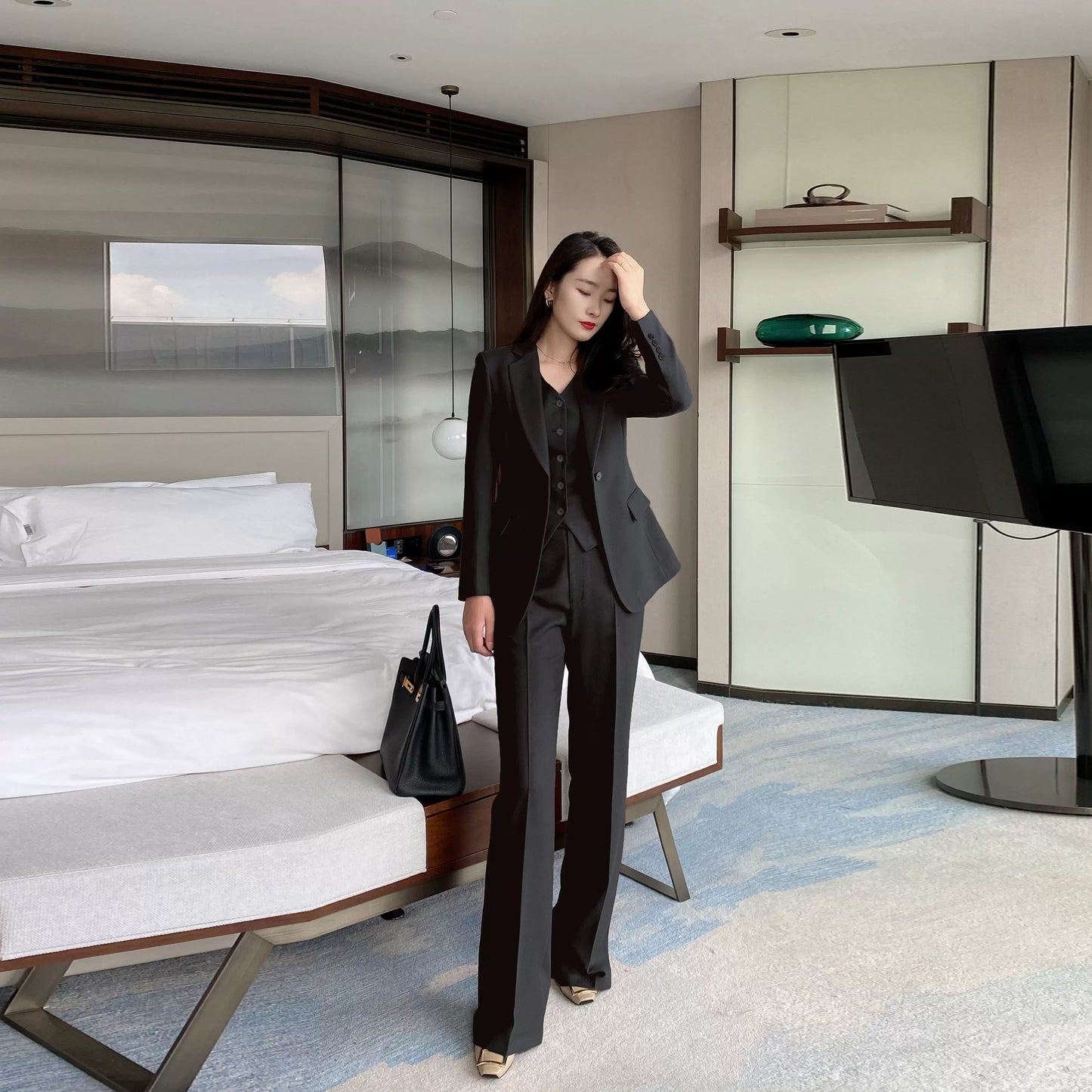 Winter Woolen Black 3‑Piece Suit – Thick Classic Loose‑Fit Set