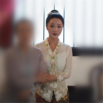 Retro Thin Embroidered Shirt