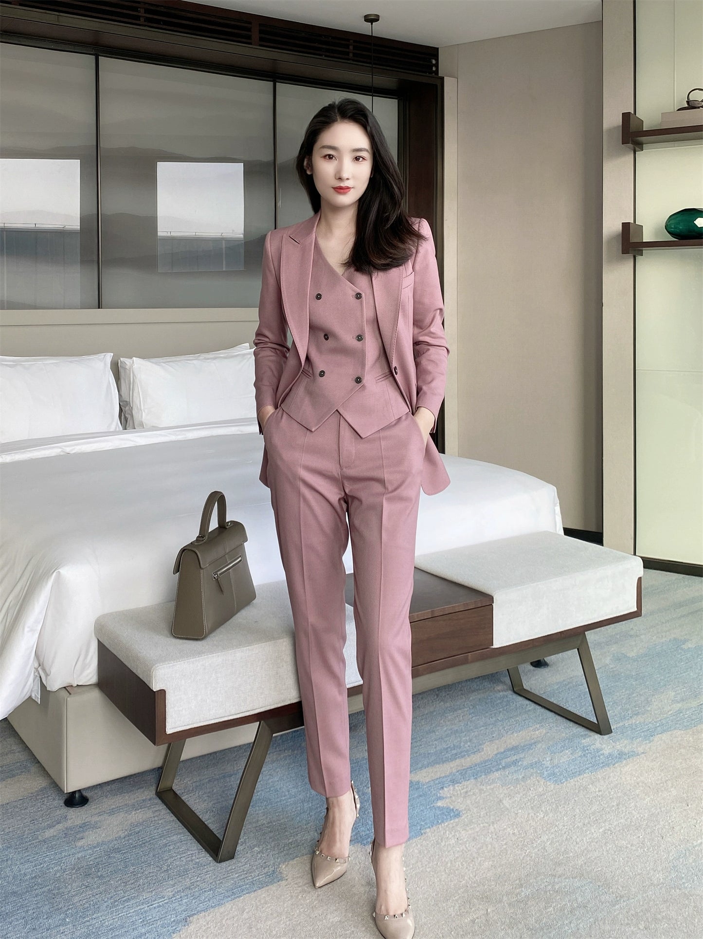 Fuchsia Ice Rose Powder Women's Slim Fit 3-Piece Suit Set