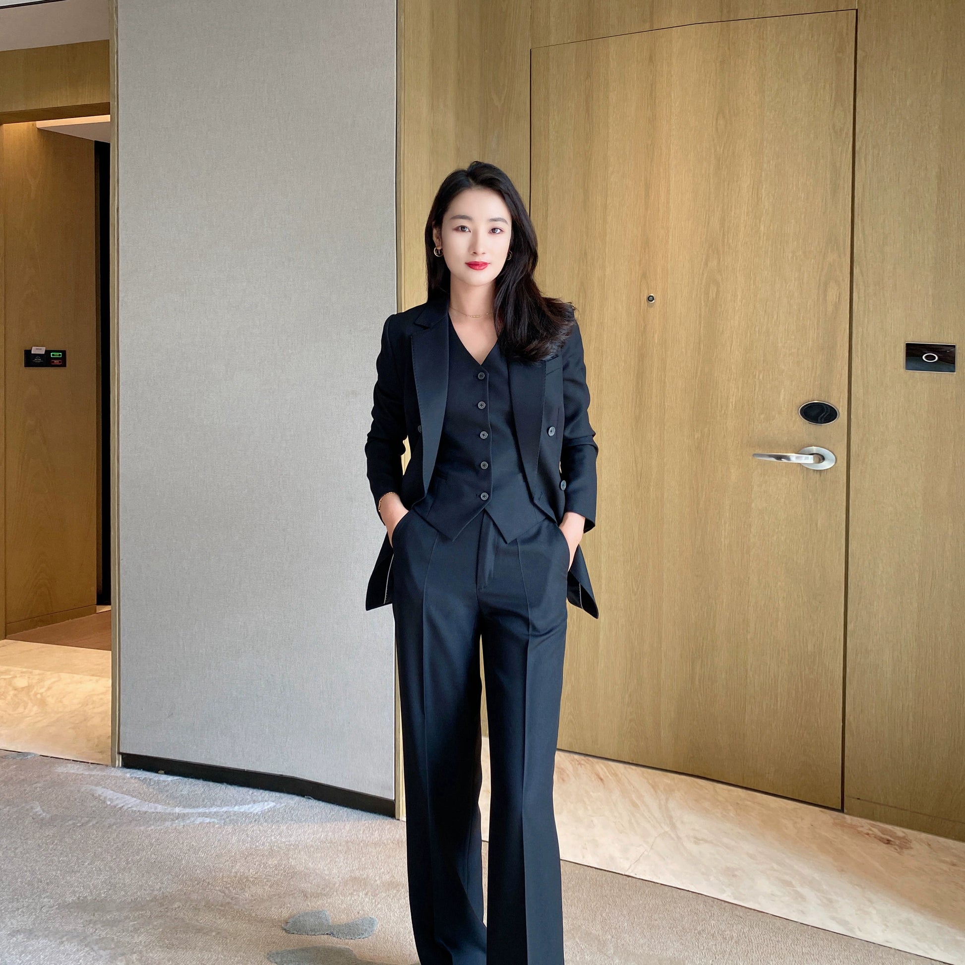 Elegant Black Women's 3‑Piece Classic Suit Set Tailored Office Attire