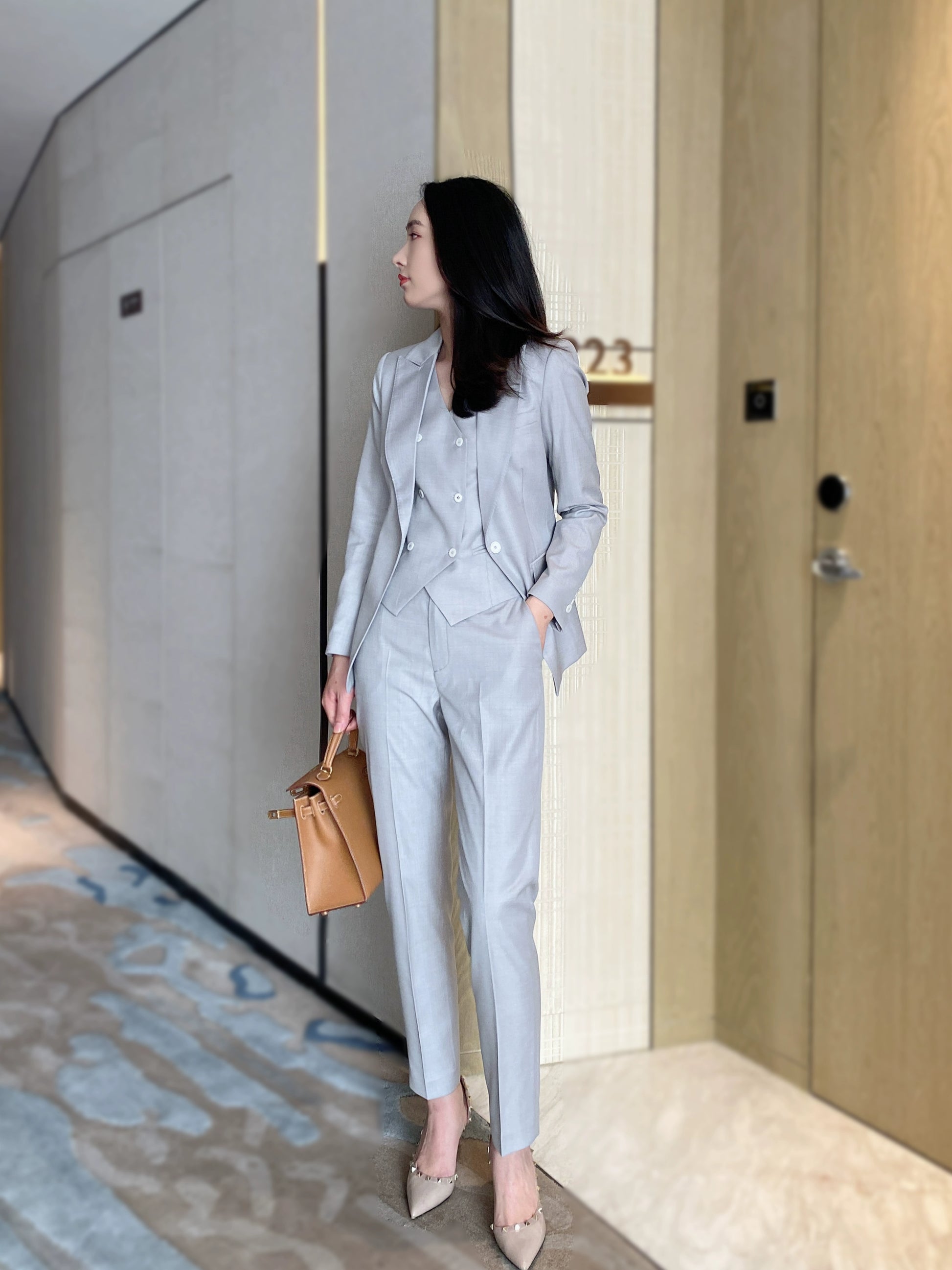Light Grey Autumn Classic 3‑Piece Slim Fit Suit Set
