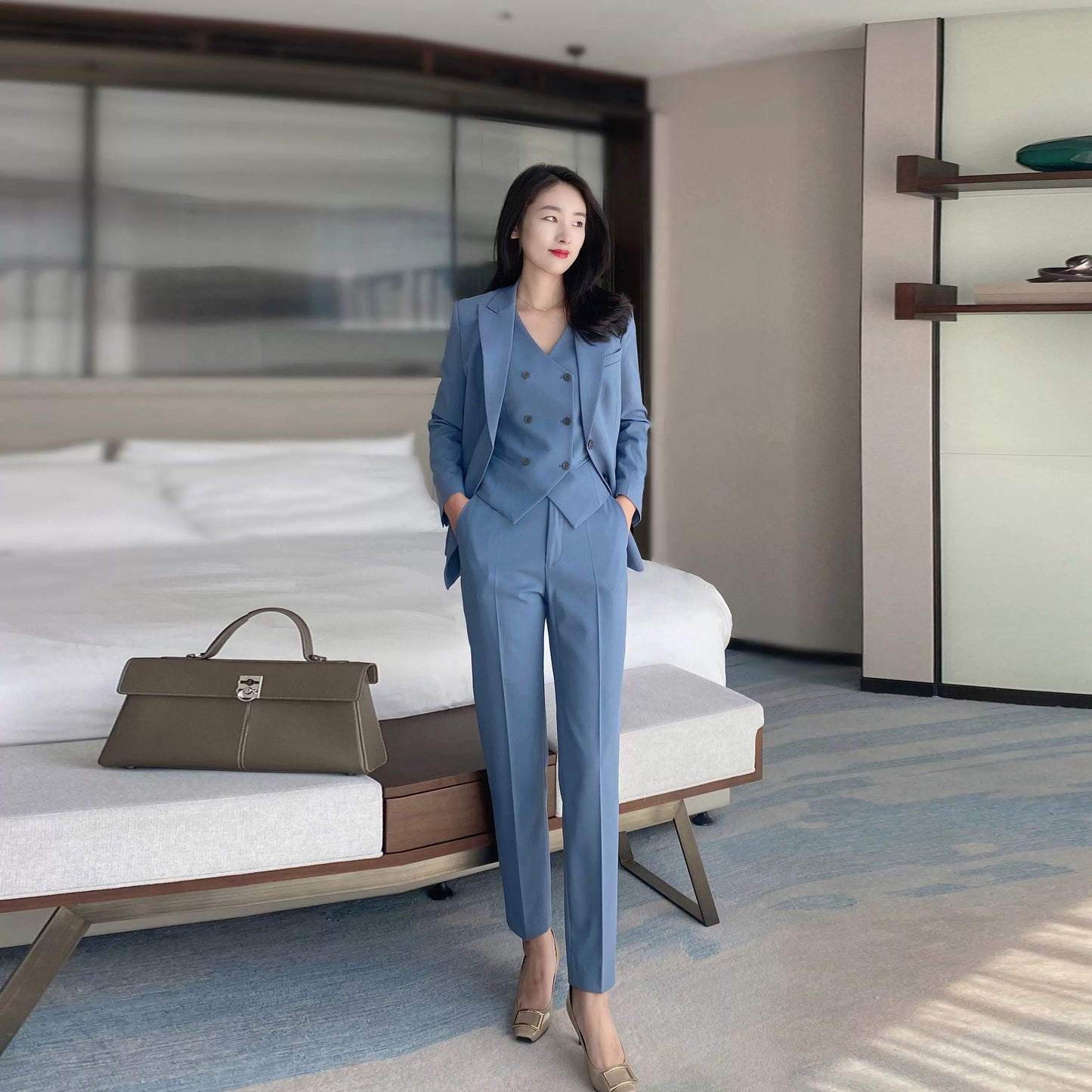 Elegant Autumn Classic 3‑Piece Women’s Suit Set Haze Blue Slim Fit