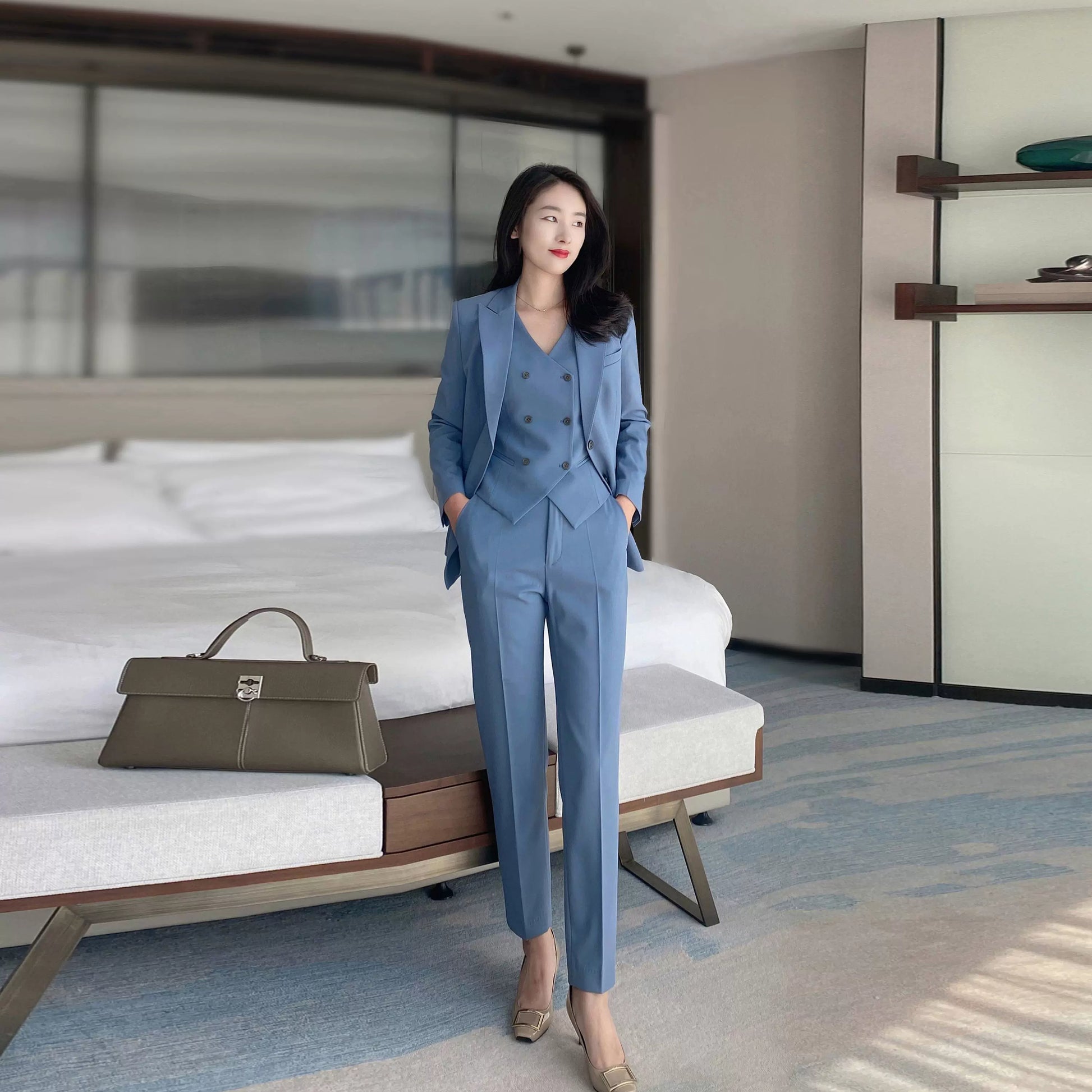 Elegant Autumn Classic 3‑Piece Women’s Suit Set Haze Blue Slim Fit