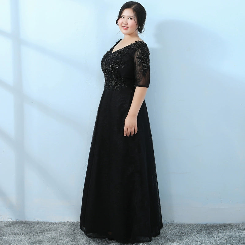 Elegant Black Velvet Evening Dress
