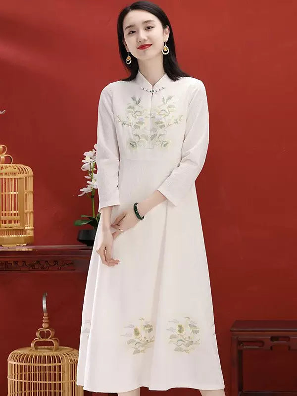 Women's Mid-Length Chinese Style Qipao Dress with Embroidered Collar
