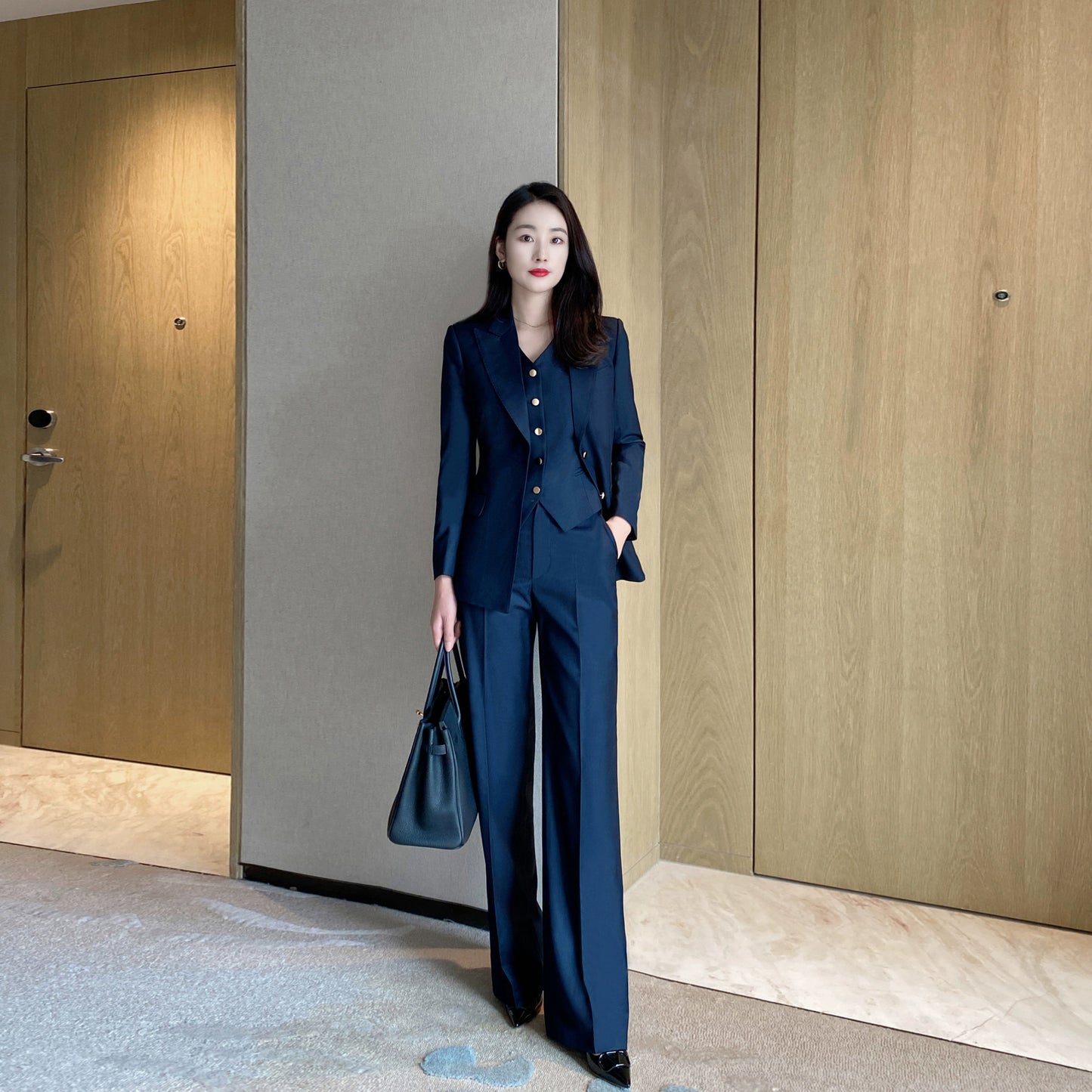 Elegant Blue-Black Women's 3-Piece Tailored Waist-Fitted Suit Set