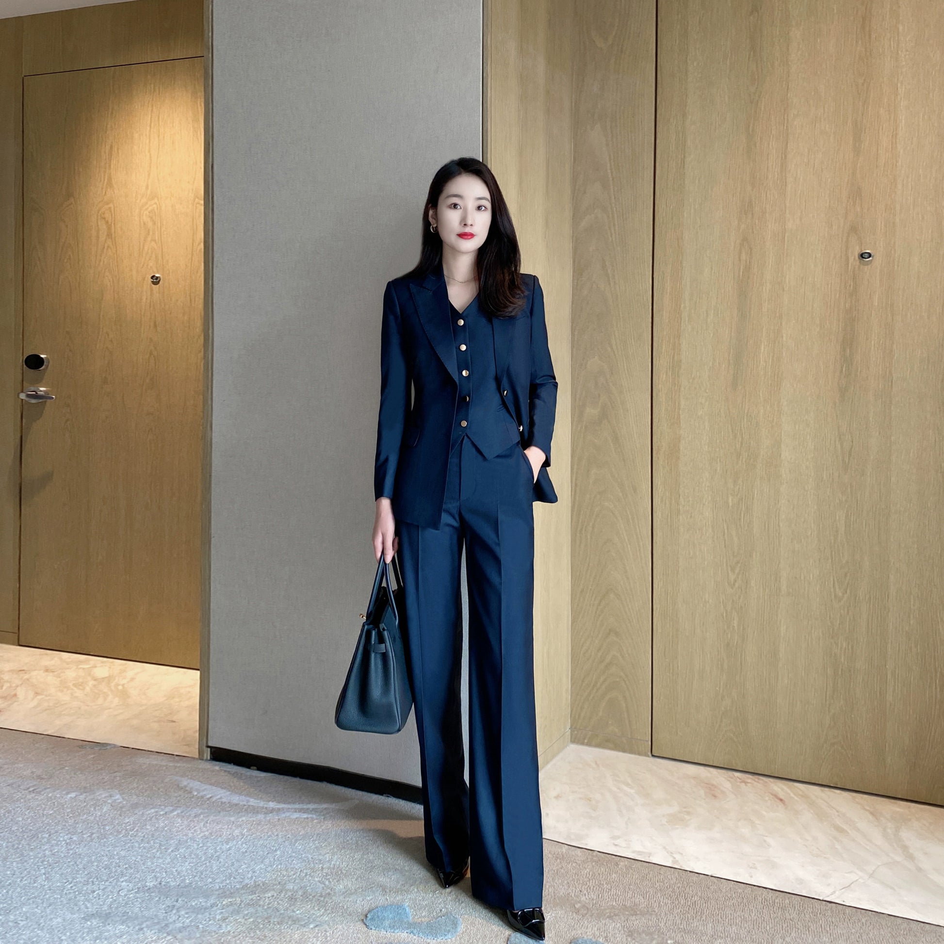 Elegant Blue-Black Women's 3-Piece Tailored Waist-Fitted Suit Set