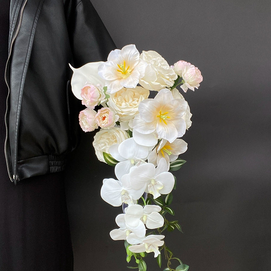 Pink-Purple Phalaenopsis Handheld Orchid Bouquet for Wedding Décor