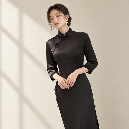 Black etched long-sleeved cheongsam 2019 autumn new young girl temperament elegant daily Chinese style long dress — AI-styled front photo