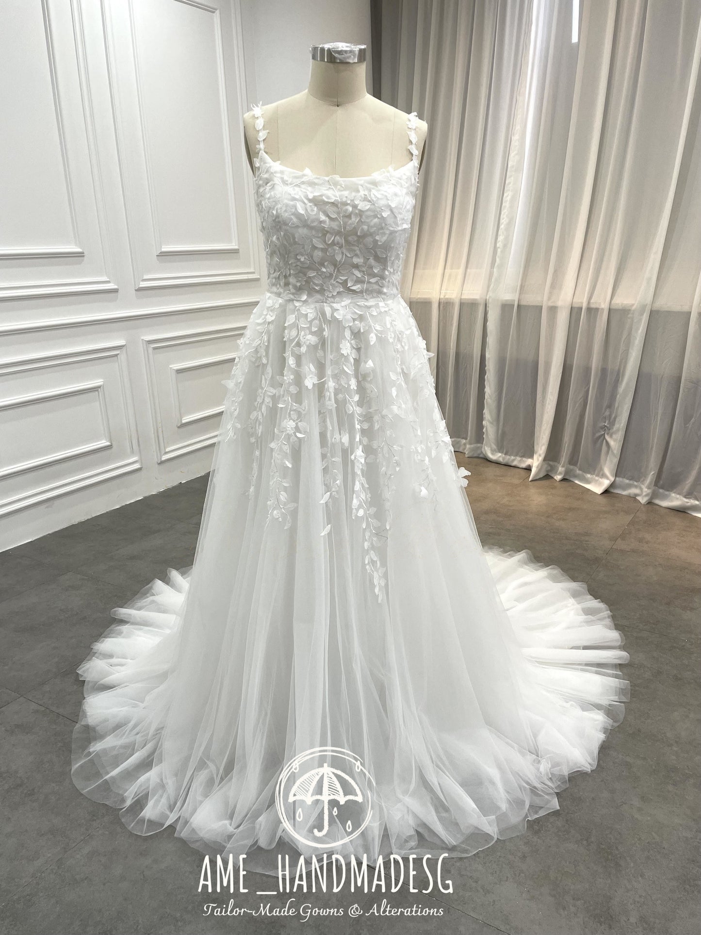 Enchanting Floral Lace A-Line Wedding Gown with Chapel Train