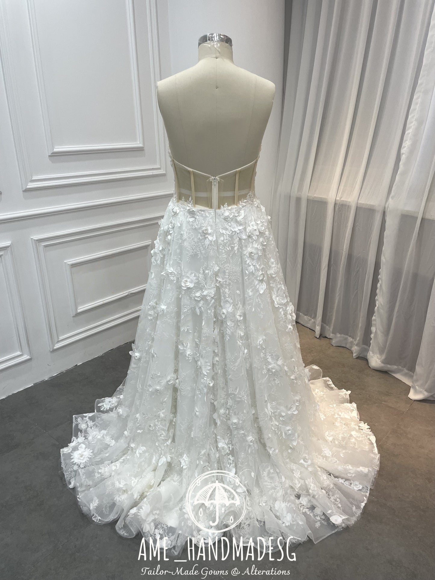 Romantic Off-Shoulder Floral Lace Wedding Gown with Corset Bodice & Flowing Train